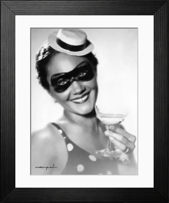 Framed Print : PARTY WEAR Framed Print : PARTY WEAR