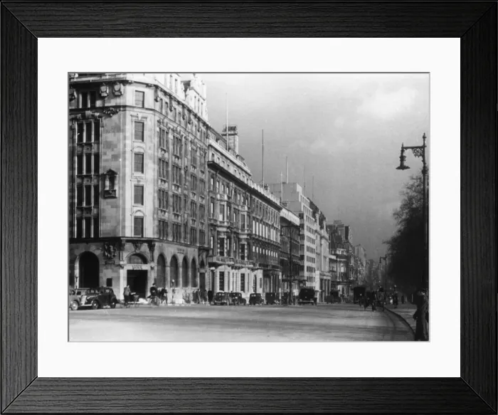 Framed Print : Looking up Piccadilly Framed Print : Looking up Piccadilly