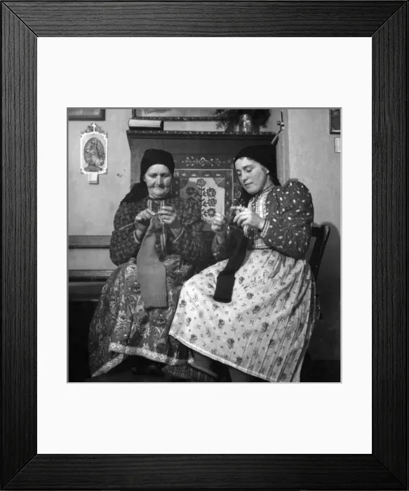 Framed Print : Chodenland Women Framed Print : Chodenland Women
