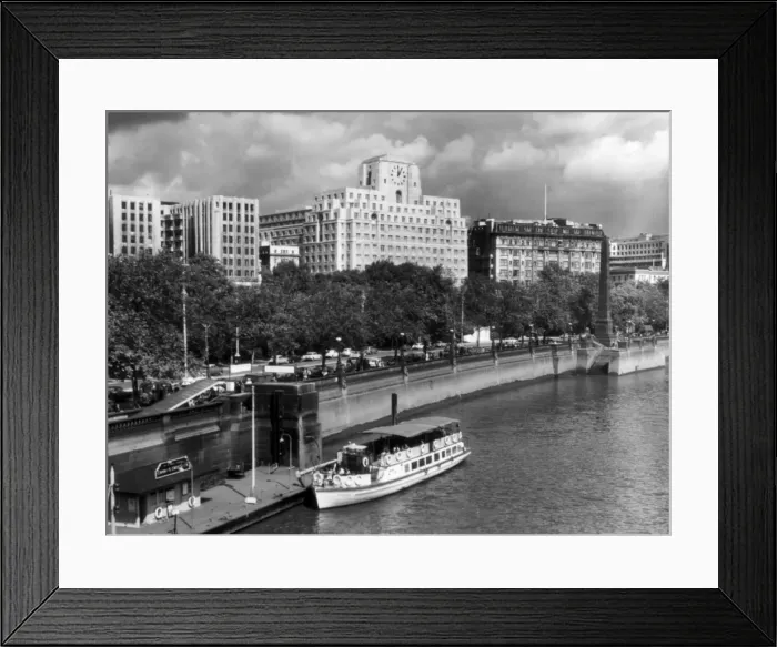 Framed Print : Victoria Embankment Framed Print : Victoria Embankment