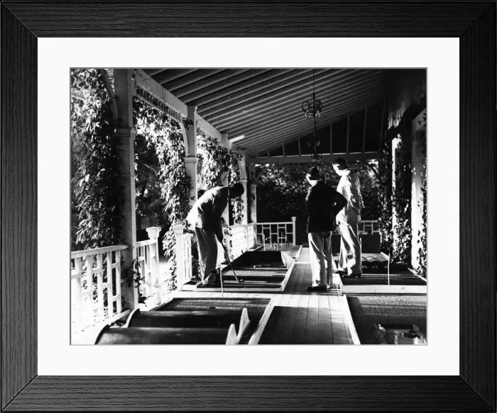 Framed Print : Maidenhead Mini Golf Framed Print : Maidenhead Mini Golf