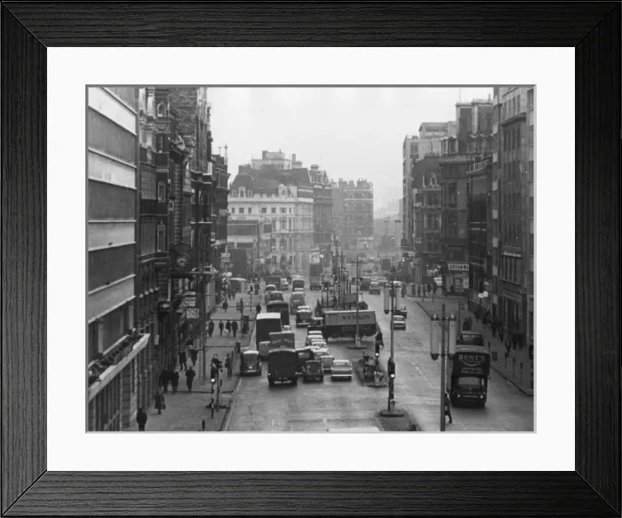 Framed Print : London / Farringdon Road Framed Print : London / Farringdon Road