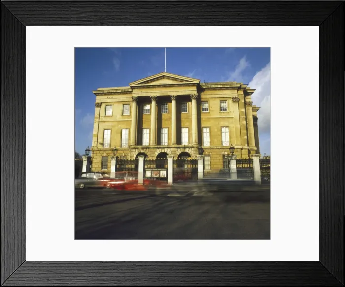 Framed Print : Apsley House 1980 Framed Print : Apsley House 1980