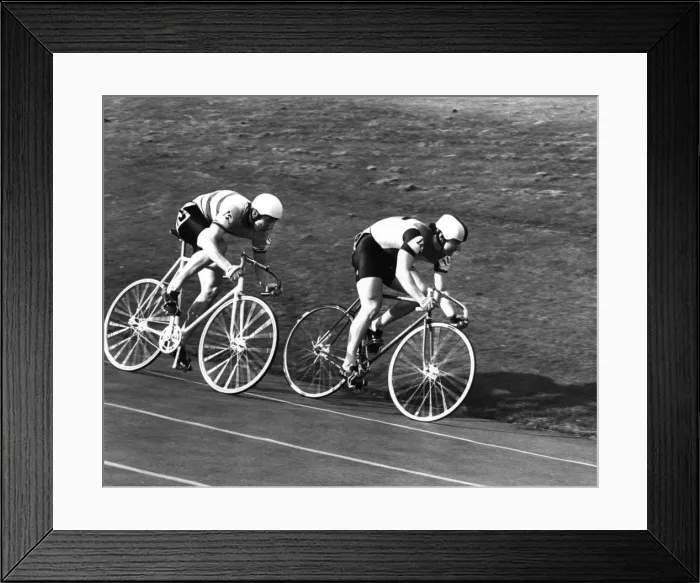 Framed Print : Sprint Cyclists Framed Print : Sprint Cyclists