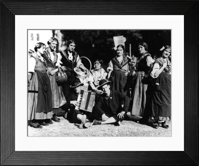 Framed Print : Italian Harvest Costumes Framed Print : Italian Harvest Costumes