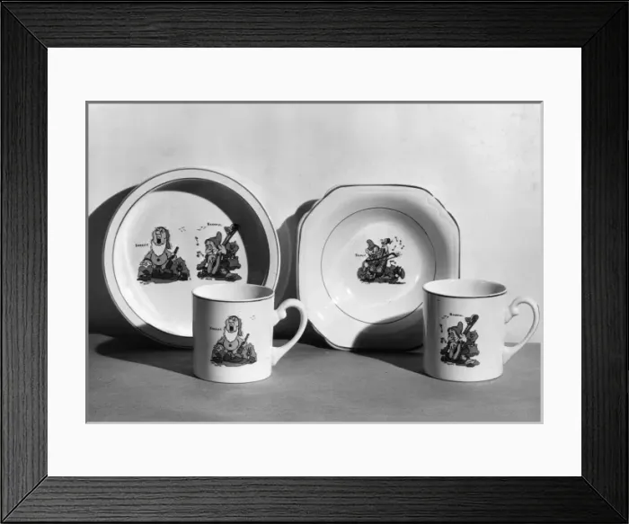 Framed Print : SEVEN DWARFS CHINA Framed Print : SEVEN DWARFS CHINA