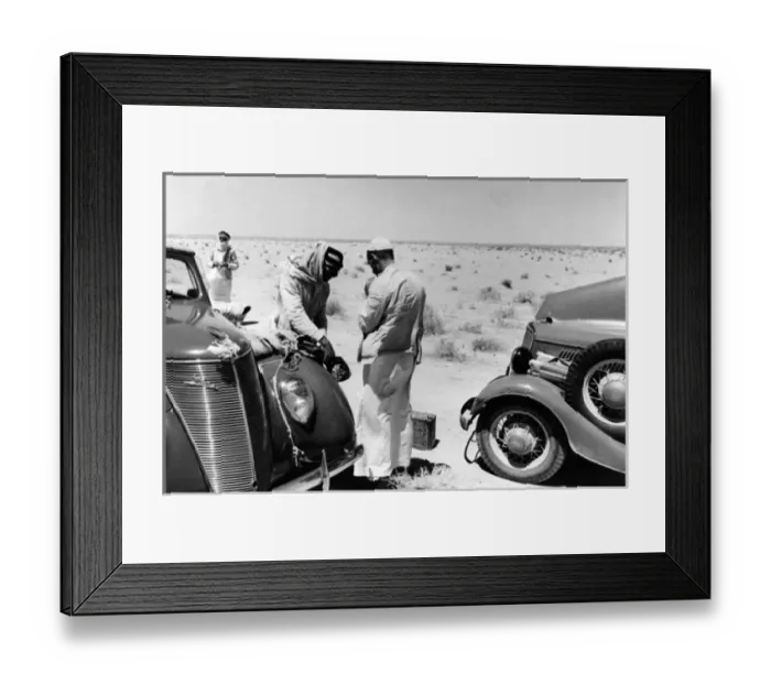 Framed Print : Refuelling in Basra Framed Print : Refuelling in Basra