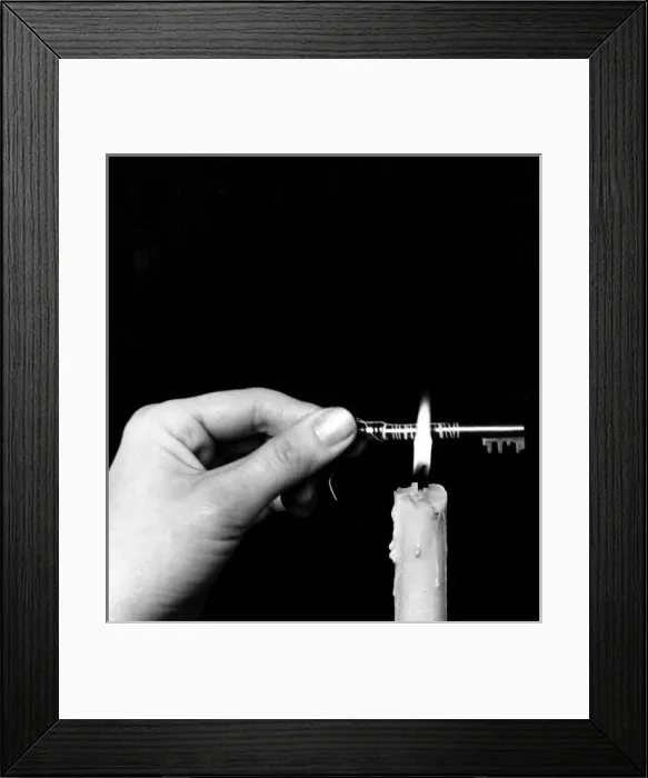 Framed Print : Amazing Thread Trick Framed Print : Amazing Thread Trick