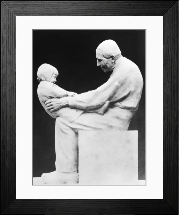 Framed Print : GRAND DADDY SCULPTURE Framed Print : GRAND DADDY SCULPTURE