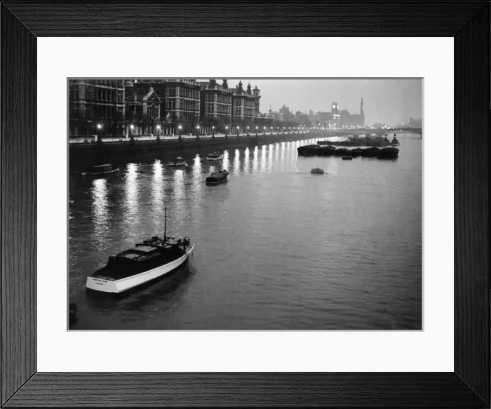 Framed Print : Londons South Bank Framed Print : Londons South Bank