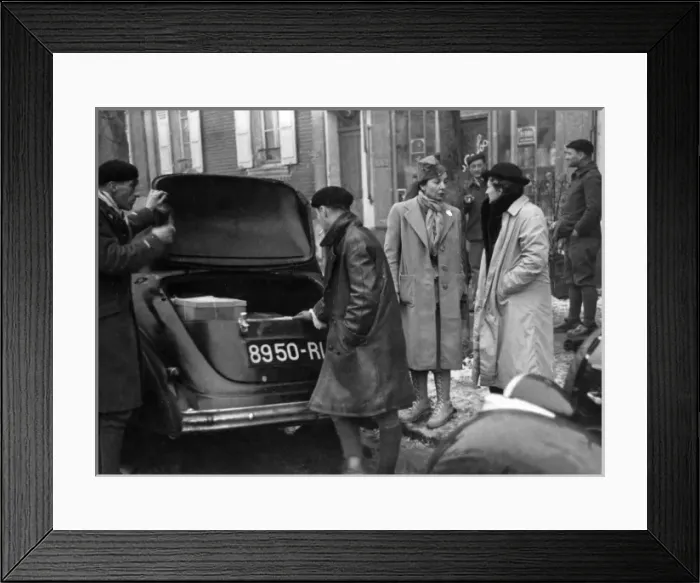 Framed Print : Mme Villiers De LA Noue Framed Print : Mme Villiers De LA Noue
