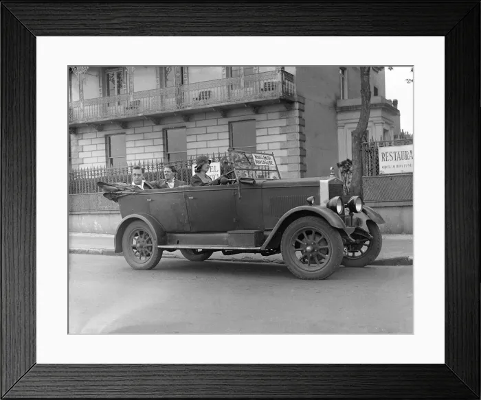 Framed Print : Miss Smith, Driver Guide Framed Print : Miss Smith, Driver Guide