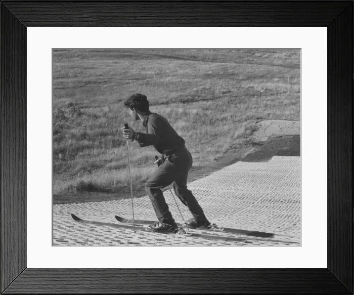 Framed Print : Drambuie Dry Ski Slope Framed Print : Drambuie Dry Ski Slope