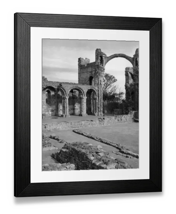 Framed Print : Lindisfarne Priory Framed Print : Lindisfarne Priory