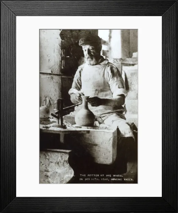 Framed Print : UK ceramics Industry at Burslem, Staffs (3 / 4) Framed Print : UK ceramics Industry at Burslem, Staffs (3 / 4)