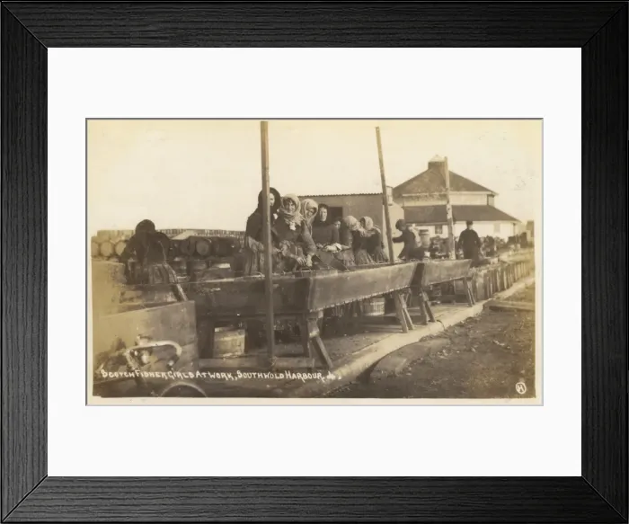 Framed Print : Southwold, Suffolk - Scottish fisher girls at work Framed Print : Southwold, Suffolk - Scottish fisher girls at work