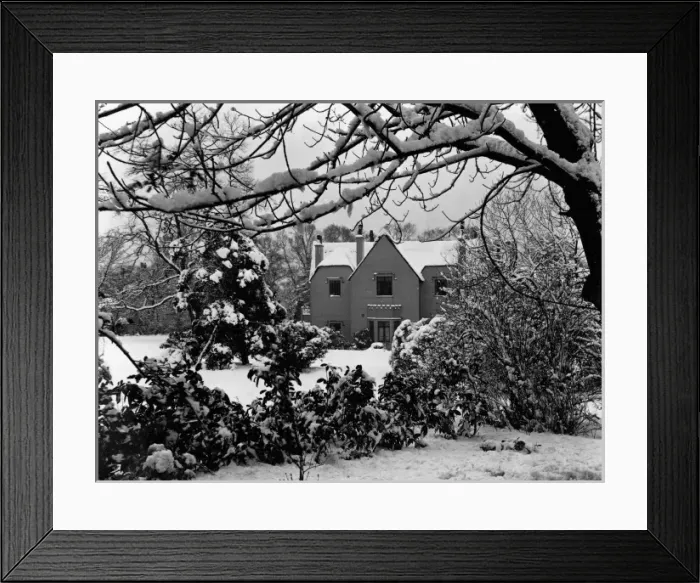 Framed Print : LEE LODGE. Lee Lodge, southeast London, in the snow. Date: circa 1890 Framed Print : LEE LODGE. Lee Lodge, southeast London, in the snow. Date: circa 1890