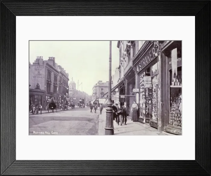 Framed Print : Notting Hill Gate Framed Print : Notting Hill Gate