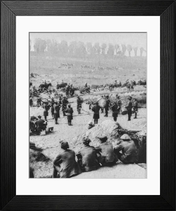 Framed Print : The band of the Black Watch play to the troops Framed Print : The band of the Black Watch play to the troops