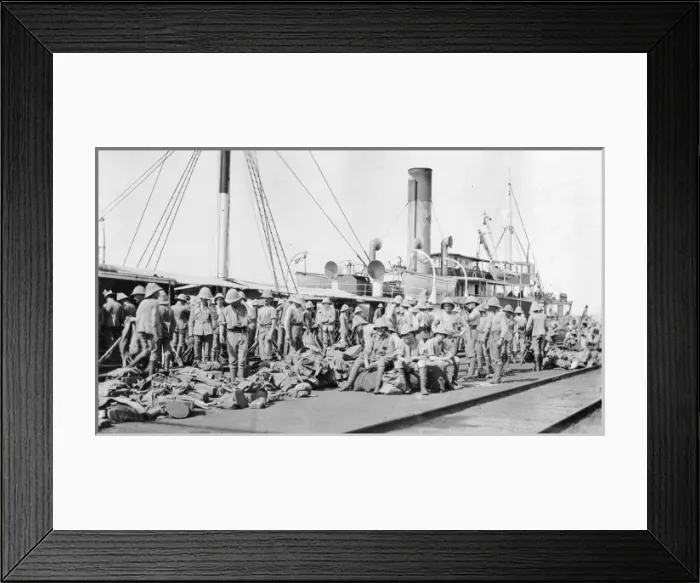 Framed Print : Inniskillings in transit Framed Print : Inniskillings in transit