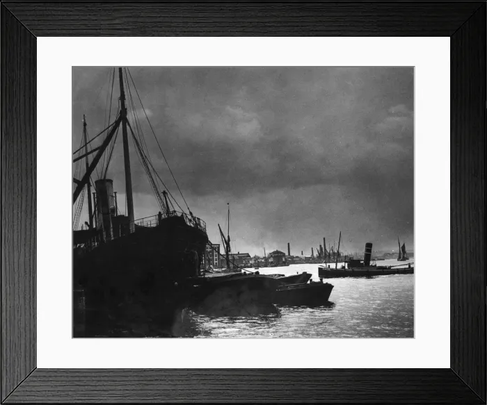 Framed Print : Thames Shipping Framed Print : Thames Shipping