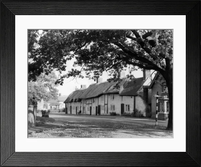 Framed Print : Warwickshire Thatches Framed Print : Warwickshire Thatches
