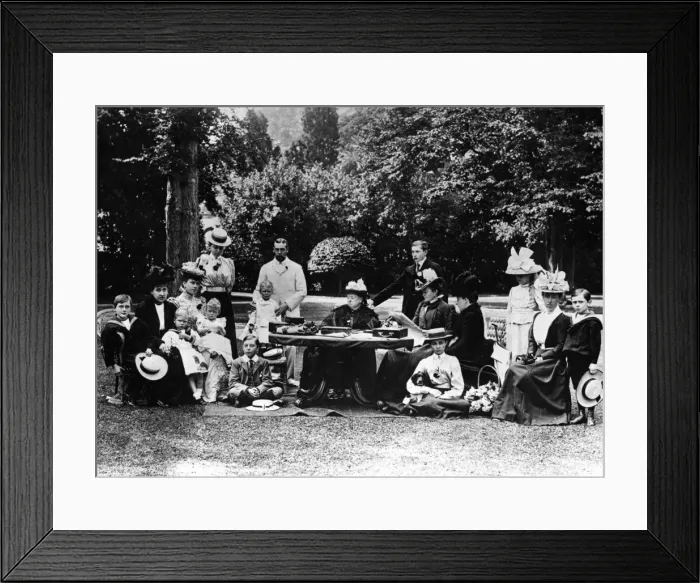 Framed Print : Royal family group at Osborne House Framed Print : Royal family group at Osborne House