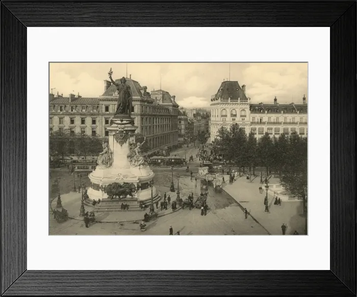 Framed Print : Paris Place Republique Framed Print : Paris Place Republique