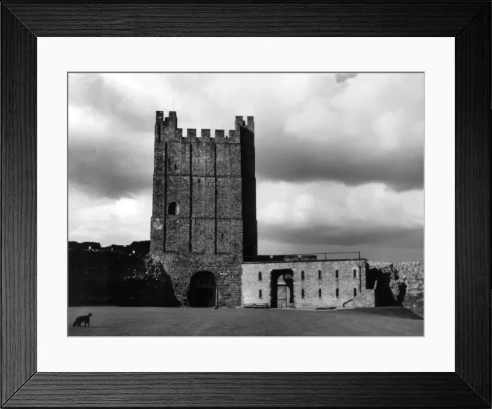 Framed Print : Richmond Castle Framed Print : Richmond Castle