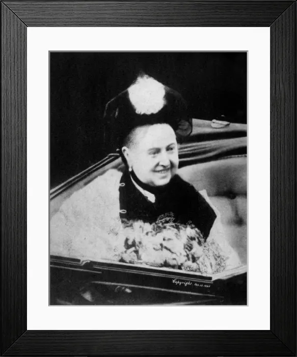 Framed Print : Her Majestys Gracious Smile Framed Print : Her Majestys Gracious Smile