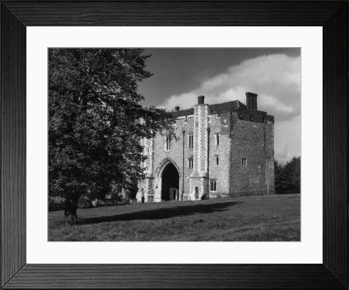 Framed Print : St. Albans Abbey Gateway Framed Print : St. Albans Abbey Gateway