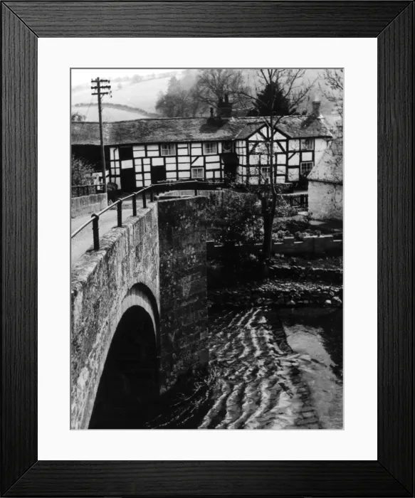 Framed Print : England / Abertanat Framed Print : England / Abertanat
