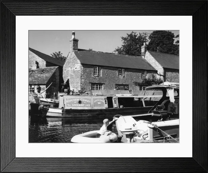 Framed Print : Stoke Bruerne Locks Framed Print : Stoke Bruerne Locks