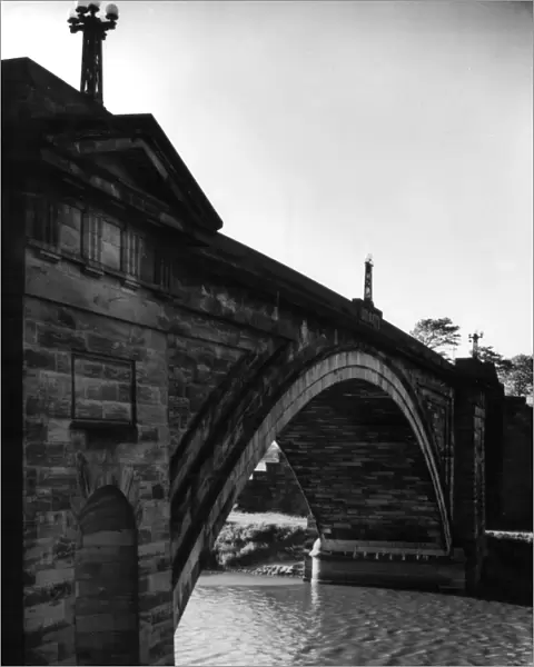 Grosvenor Bridge
