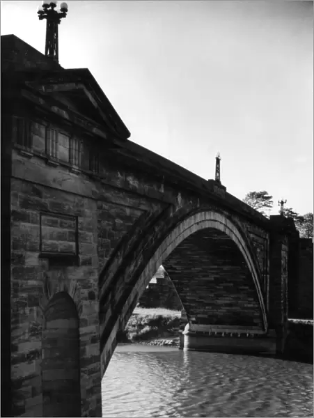 Grosvenor Bridge