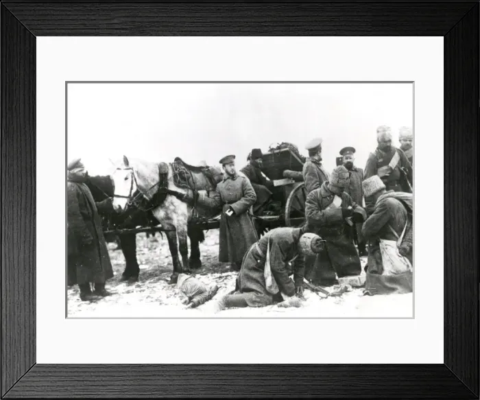 Framed Print : Russian troops with ammunition, WW1 Framed Print : Russian troops with ammunition, WW1