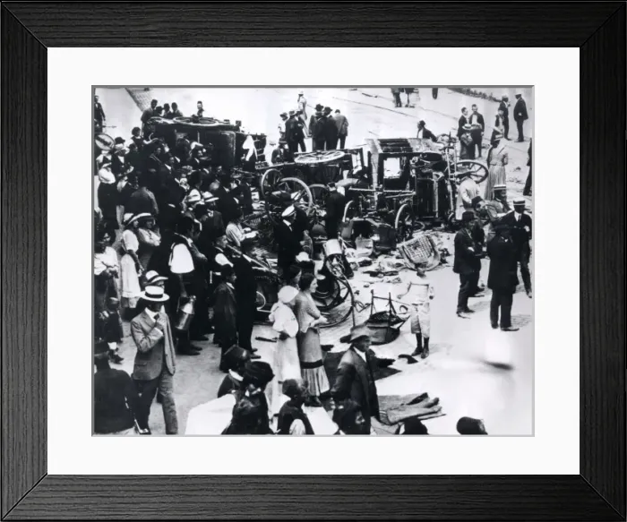 Framed Print : Scene in Sarajevo after assassination Framed Print : Scene in Sarajevo after assassination