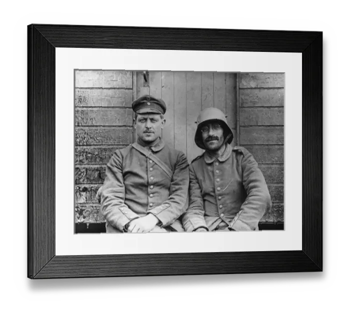 Framed Print : German prisoners captured by Canadians at Vimy, WW1 Framed Print : German prisoners captured by Canadians at Vimy, WW1
