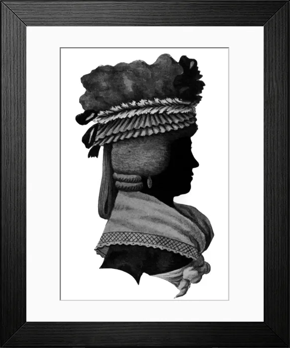 Framed Print : Silhouette portrait of Marie Antoinette Framed Print : Silhouette portrait of Marie Antoinette