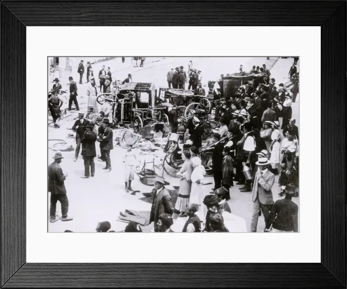 Framed Print : Scene in Sarajevo after assassination Framed Print : Scene in Sarajevo after assassination