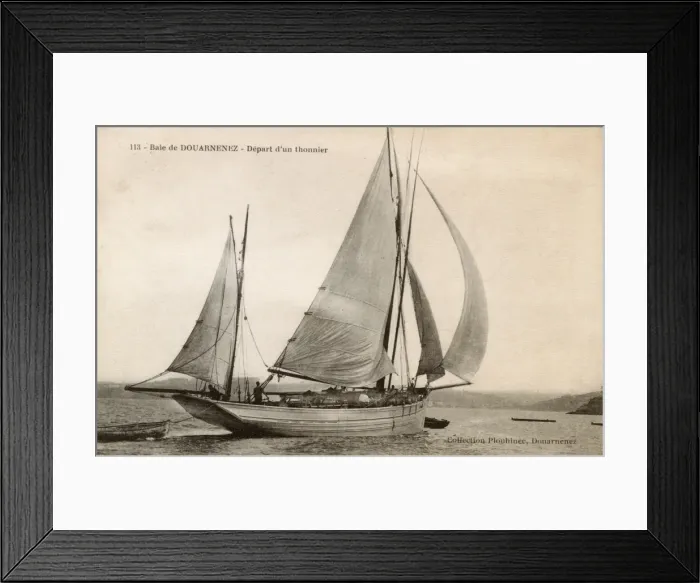Framed Print : French Tuna Boat leaving the Bay of Douarnenez Framed Print : French Tuna Boat leaving the Bay of Douarnenez