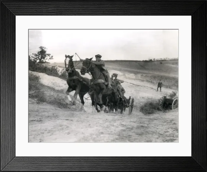 Framed Print : Artillery team on Macedonian Front, WW1 Framed Print : Artillery team on Macedonian Front, WW1