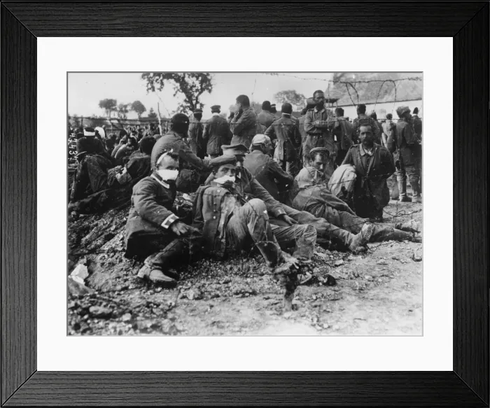 Framed Print : Wounded German prisoners of war, WW1 Framed Print : Wounded German prisoners of war, WW1