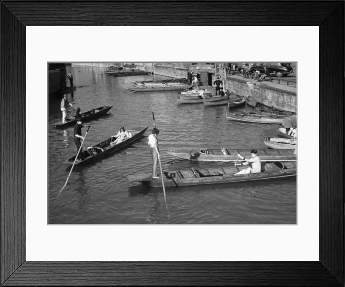 Framed Print : Punting on the River Cam Framed Print : Punting on the River Cam
