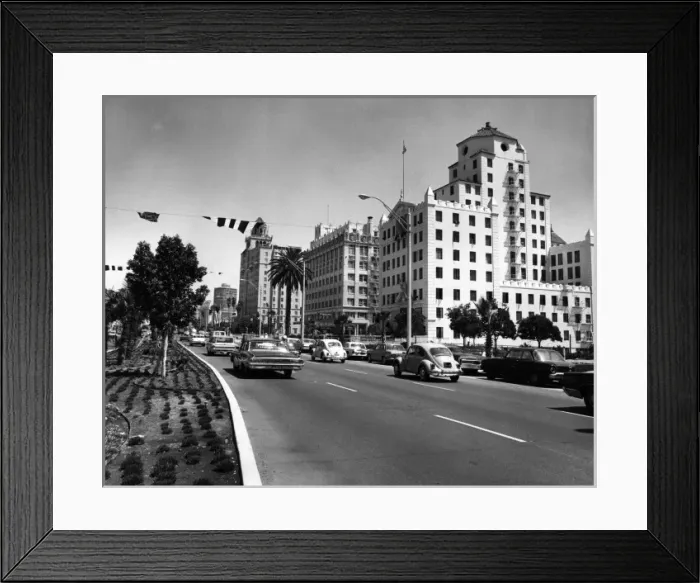 Framed Print : Dowtown Long Beach Framed Print : Dowtown Long Beach