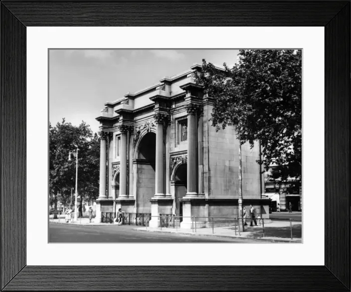 Framed Print : Marble Arch 1950S Framed Print : Marble Arch 1950S
