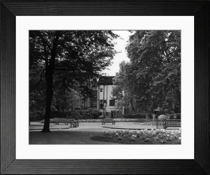 Framed Print : LONDON HAVEN OF REST Framed Print : LONDON HAVEN OF REST