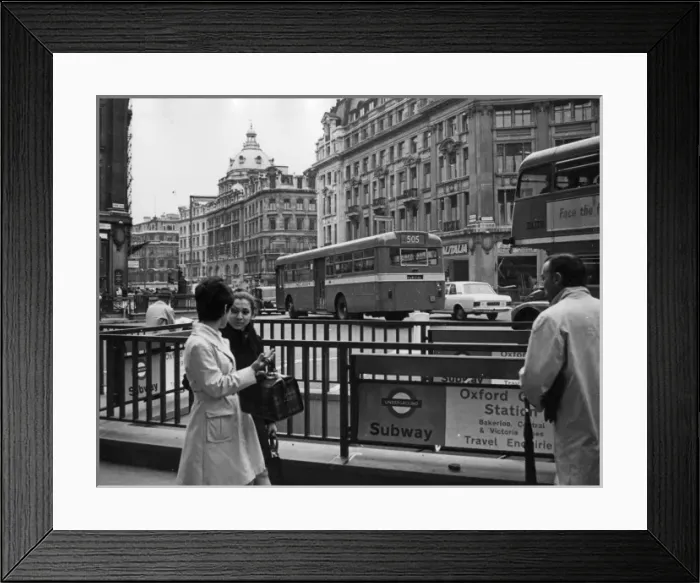 Framed Print : London / Oxford Circus Framed Print : London / Oxford Circus