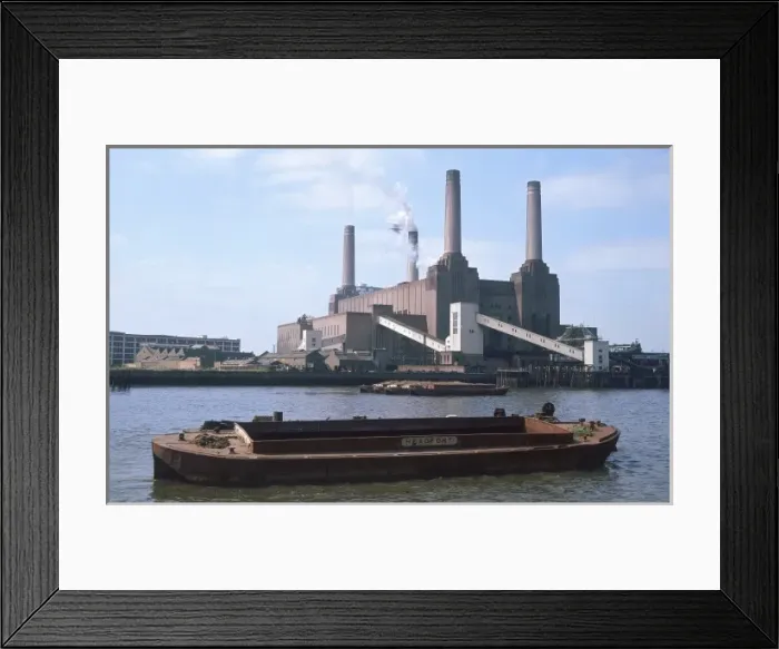 Framed Print : Battersea Power Station Framed Print : Battersea Power Station