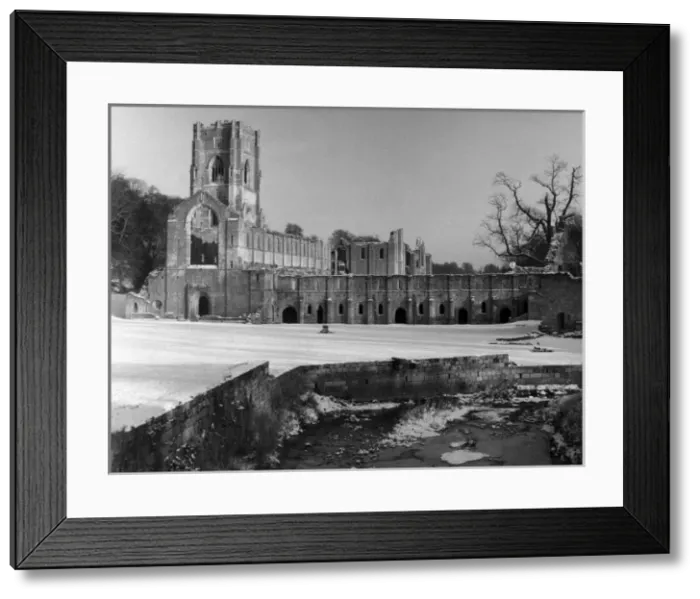 Framed Print : Fountains Abbey Framed Print : Fountains Abbey